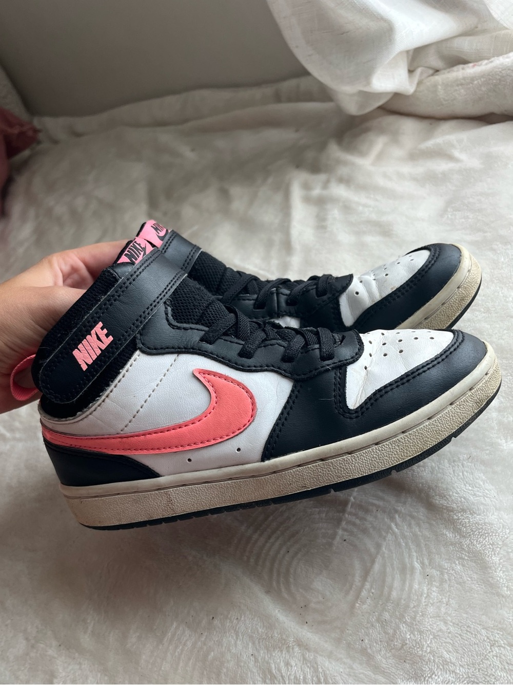 Nike Kids High-Top Sneakers - Black / White / Pink